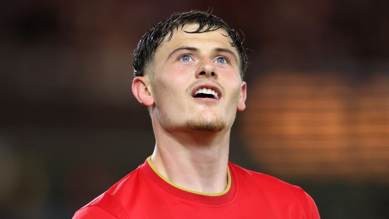 Jhon Duran scored his first Benfica goal in their 6-1 thrashing of Hearts